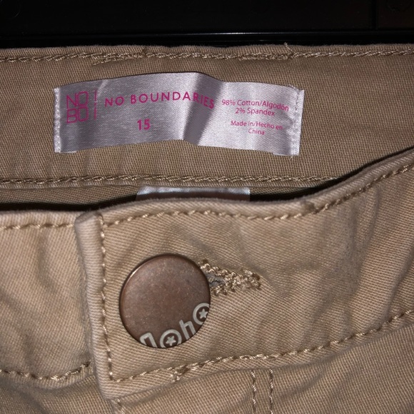 No Boundaries Khaki Jeans - Picture 3 of 5